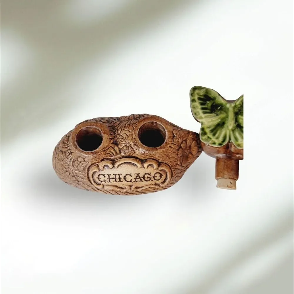 Treasure Craft Salt & Pepper Shakers Chicago Souvenir‎ Butterflies Base Vintage
